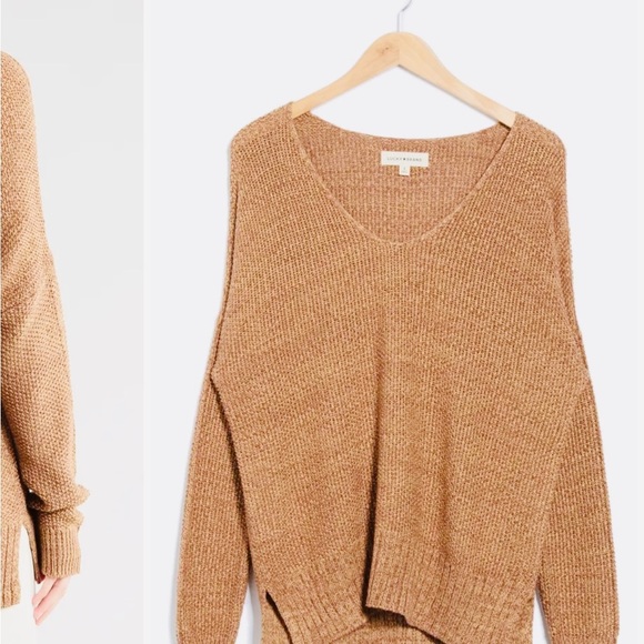 Lucky Brand Tan V-Neck Sweater - Picture 3 of 9